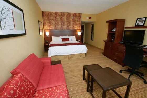 Holiday Inn Fitchburg-Waterpark Екстериор снимка