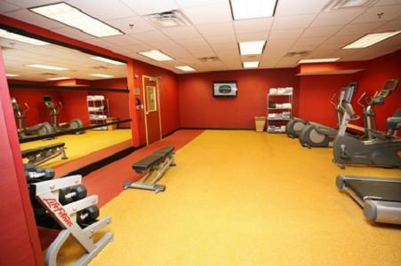 Holiday Inn Fitchburg-Waterpark Съоръжения снимка